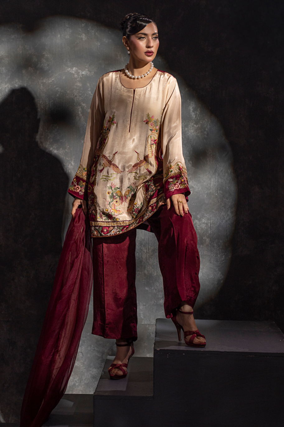 Crane Whisper (3 PC Stitched)