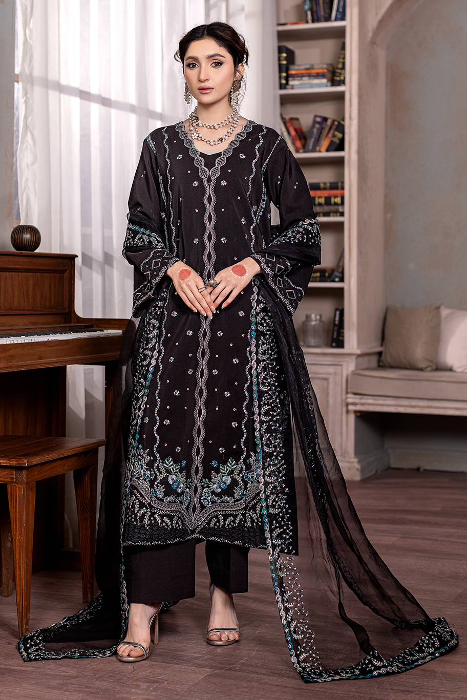 Best-Selling Luxury Dresses & Pret Wear | Najia Haider NajiaHaider Best-Selling Luxury Dresses & Pret Wear | Najia Haider NajiaHaider